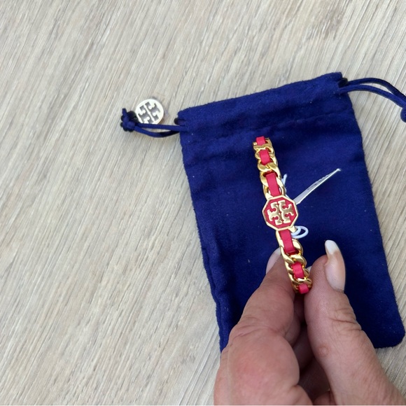 Tory Burch 18 K gold plated brass / nickel free Gorgeous Red Woven leather chain - Picture 9 of 9